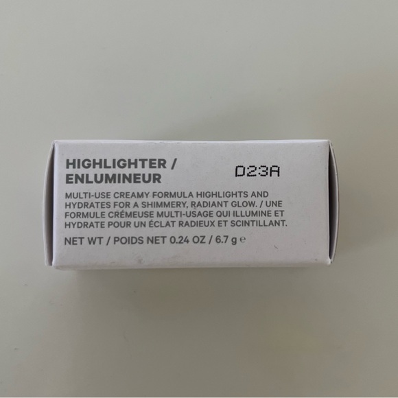 NWT MILK CREAM HIGHLIGHTER TONE SPARK - Picture 4 of 8